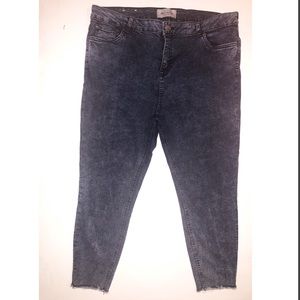 Ankle Grazer Length Dark Denim pants